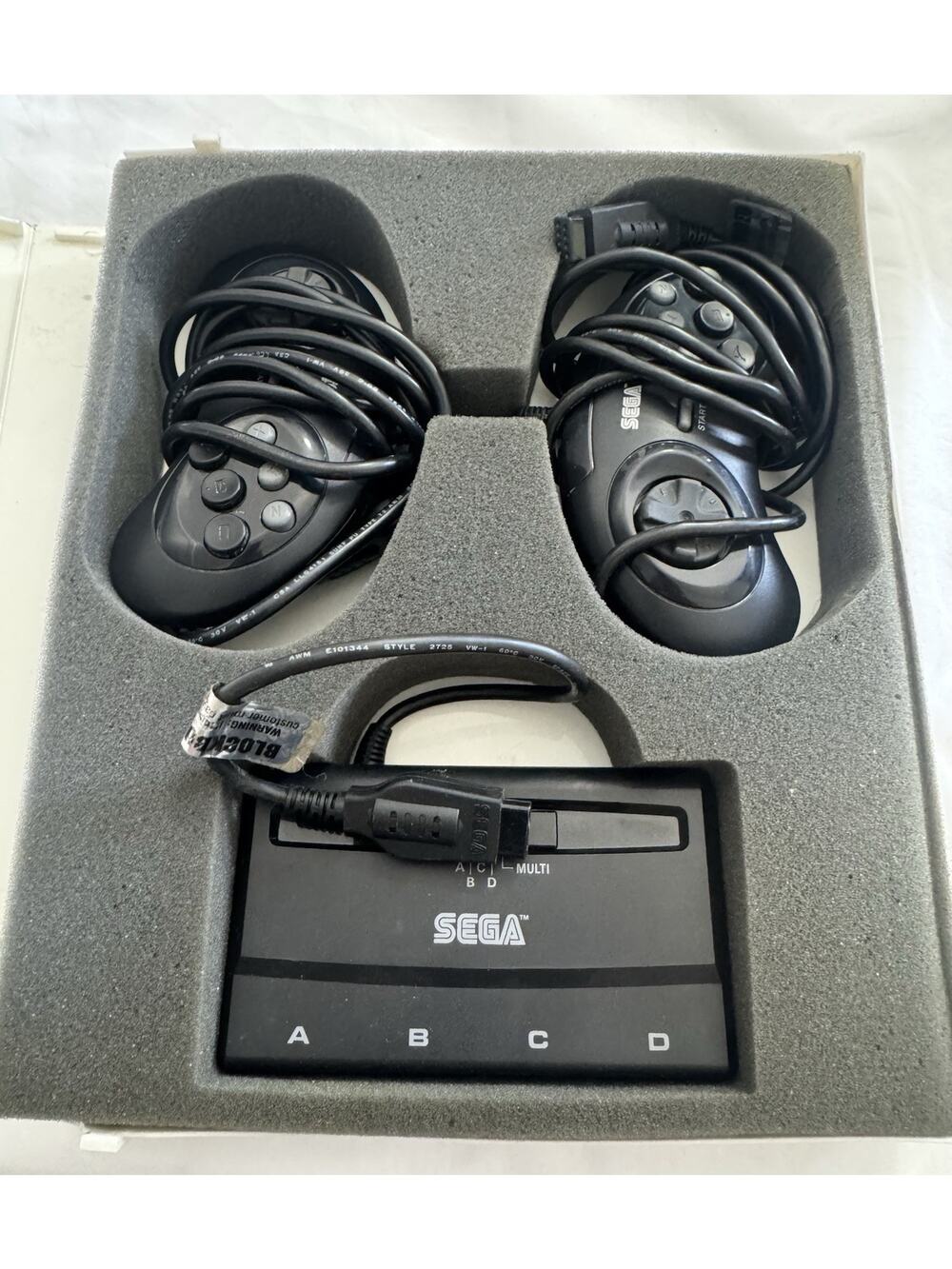 Sega Genesis OEM Multi-Tap Team Player Adapter with 2 Controllers -Tested